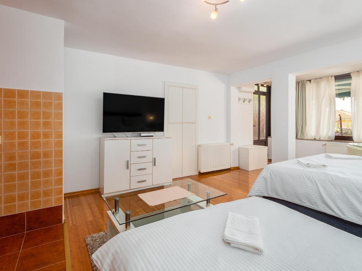 Studio Apartment "Kalina" 550 M From Sea Rijeka Exteriér fotografie